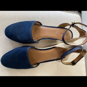 Style and Company blue suede wedge sandal